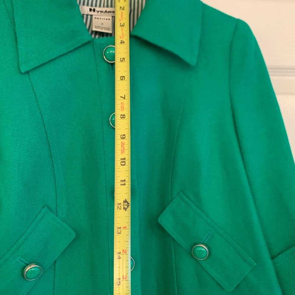 Nygard Collections cropped ladies jacket - Picture 5 of 5